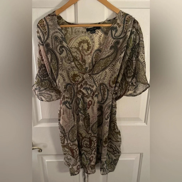 Paper Tee Sheer Paisley Short Sleeve Blouse Size Large - Picture 1 of 8